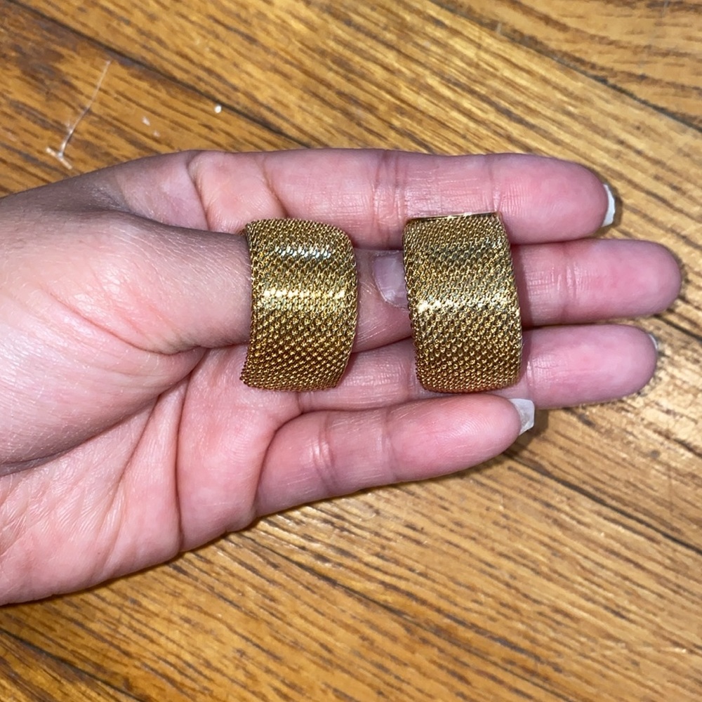Vintage Clip On Earrings Gold Tone